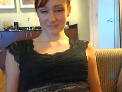 Violet gives you a handjob, footjob and blowjob in a hotel