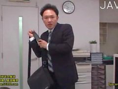 Japanese slut in office gives head