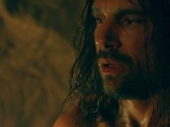 Manu Bennett & Antonio Te Maioha Vorderer Akt in Spartacus Götter des Aren