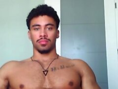 Incroyable minet sexy avec de gros muscles durs Solo Serking