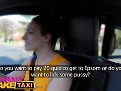 Kvinna Fake Taxi Redhead Fingerfucked av Cabbie