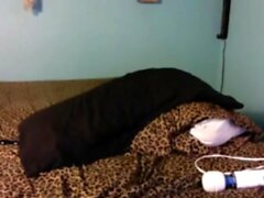 Big Boob Brünette masturbiert auf der Webcam
