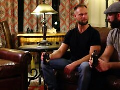 Militaires Minets Musclés homosexuels de Jake Nicola et Zayne Roman léchage de connards