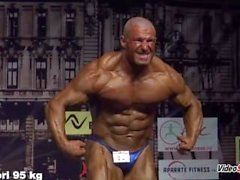 MUSCLEBULLS: Tiger klassischen internationalen 2014