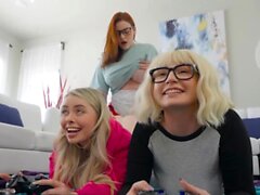 Gerçek Krallar - Gamer Girls Haley Spades Abigaiil Morris