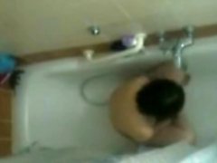 mi madre se masturba en el baño