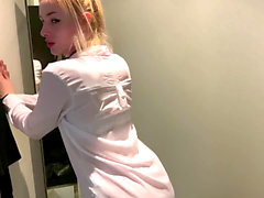 inalatoria FUORI Uno TRANSLADY in un camerino