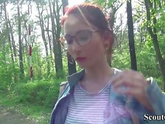 Deutsch Scout - Hochschule Redhead Teen Lia in öffentlichem Casting