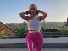 blonde slut showing her ass in different color leggings!! (New! 30 Sep 2020) - Sunporno