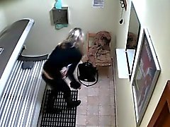 Blonde della ragazza Pescato rappresenta Solarium