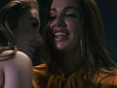 Hot Lena baci e di diteggiatura di Abigail