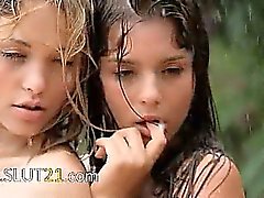 Beautiful Babysitters в дождь