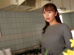 Winziges japanisches Babe Hardcore Spitroasted und sie genießt Span