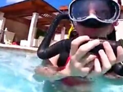 Aria pool scuba