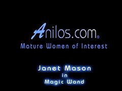 Janet Mason Solo - Mamá pelirroja con tetas perky falsas