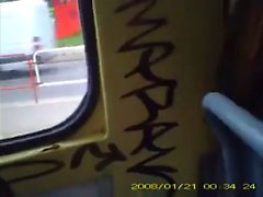 Wanking i en buss - att missbruka henne cuming om håret 123.670