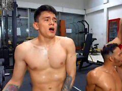 Twinks musculares reales cámaras en vivo muestran en Cruisingcams com