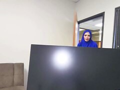 Nookies hijab sex kan hon komma igenom invandring