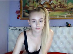 Rubia adolescente con grandes tetas de video