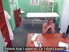 FakeHospital Hinauskoneikot cums koko sairaanhoitajaa vatsa